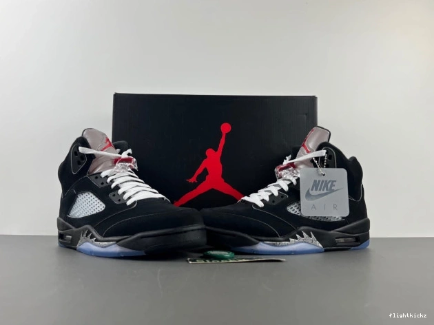 5 Air HF3975-001 Reimagined Metallic Black Jordan 0804
